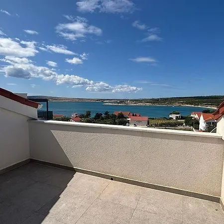 House Off Caska Apartment *