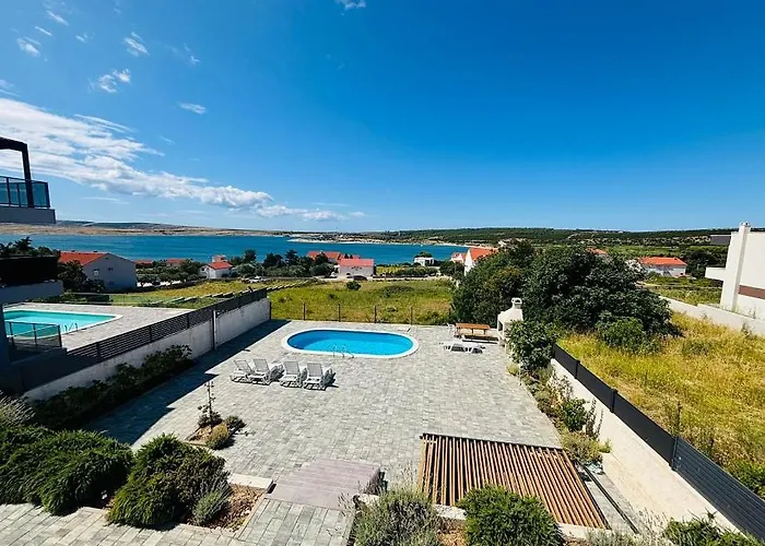 House Off Caska Kovacic